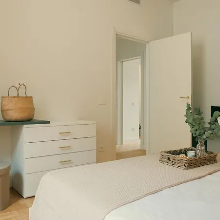 Rafael - By Myhomeincomo Appartement