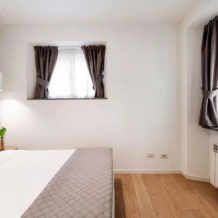 Appartement Rafael - By Myhomeincomo *